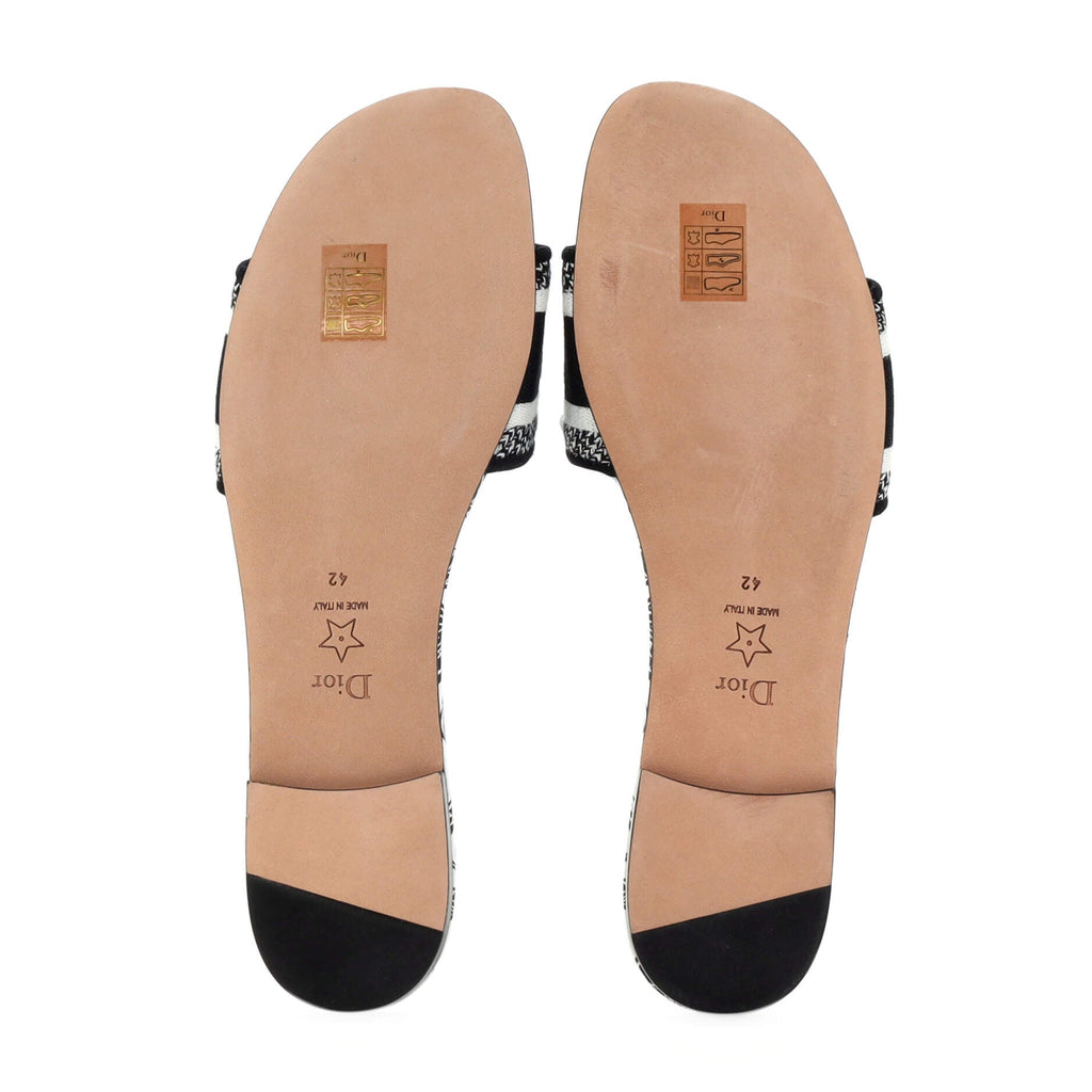 Women's Dway Flat Sandals Embroidered Canvas
