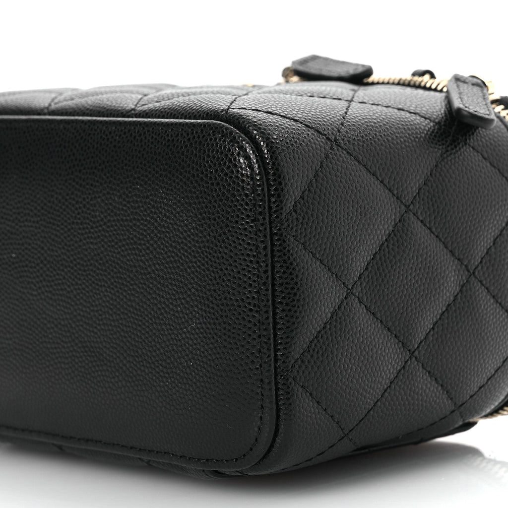 Caviar Quilted Small Vanity Case With Chain Black