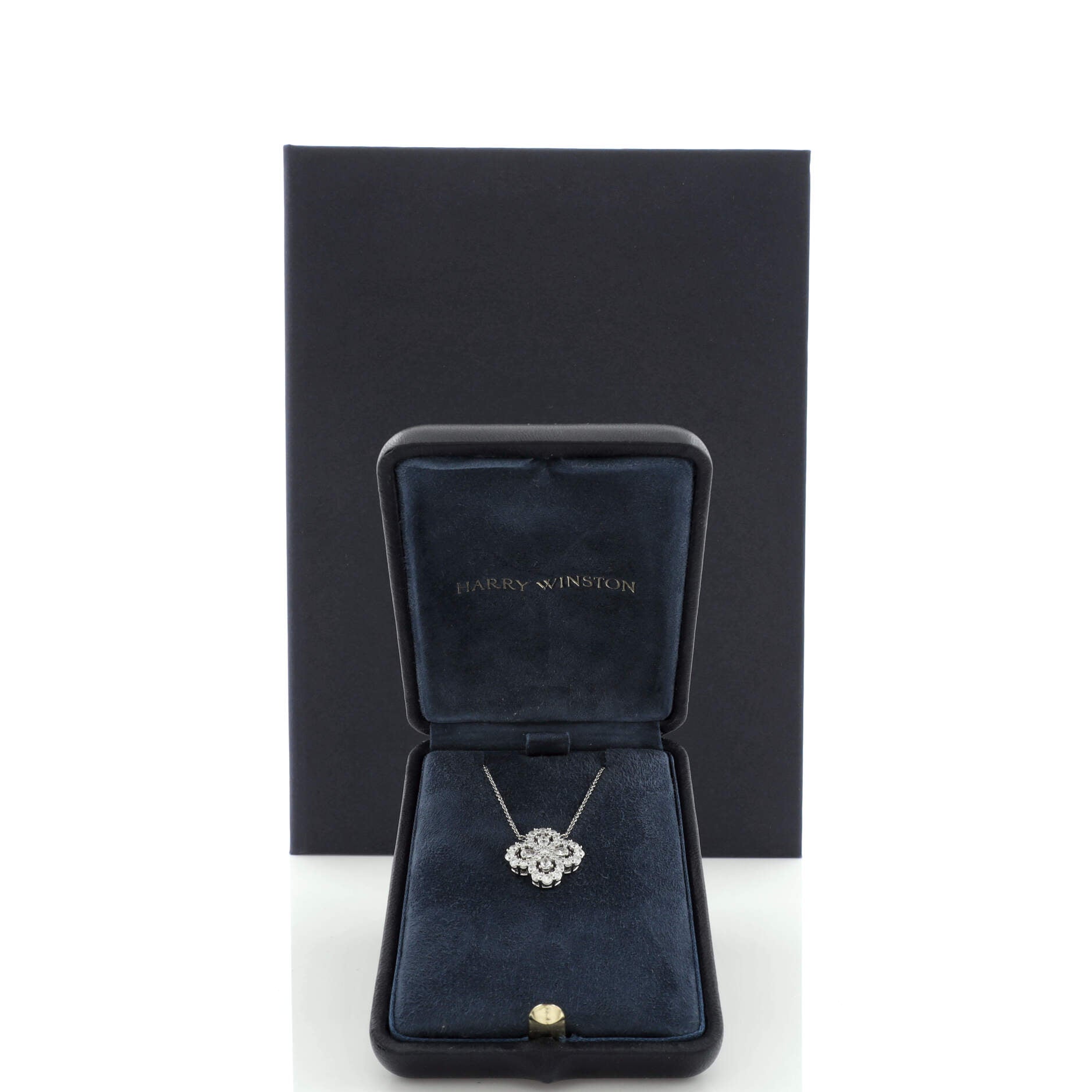 Loop Full Motif Pendant Necklace Platinum with Diamonds