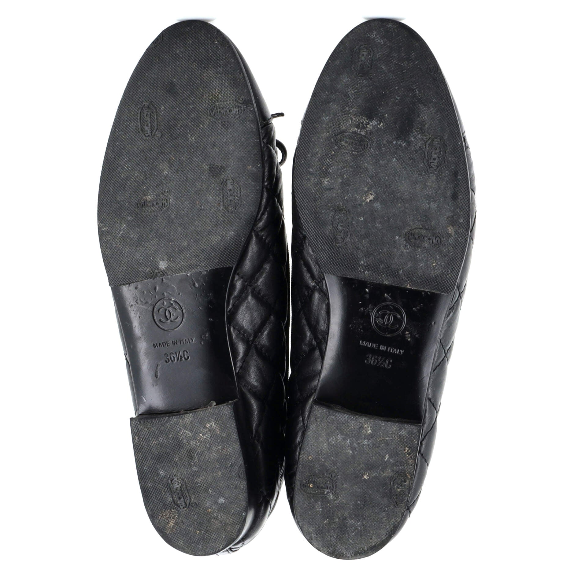 Women's CC Cap Toe Bow Ballerina Flats Quilted Leather