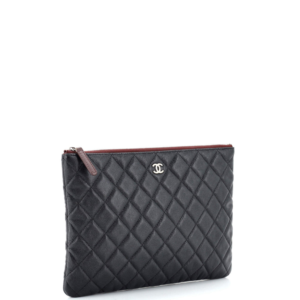 O Case Clutch Quilted Caviar Medium