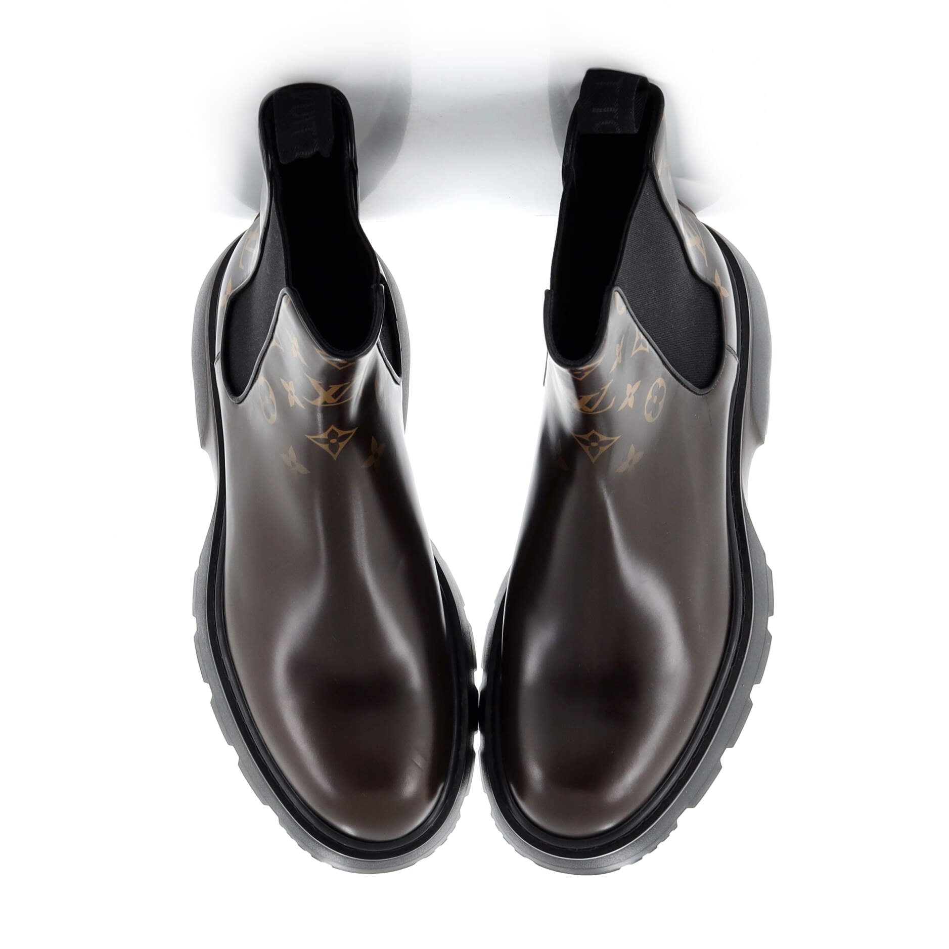 Men's Bold Ankle Chelsea Boots Printed Monogram Leather