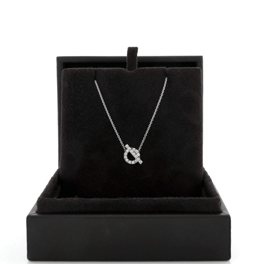 Finesse Pendant Necklace 18K White Gold and Diamonds