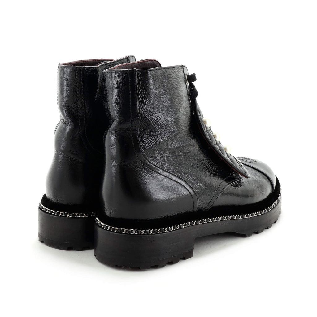 Women's Cap Toe CC Chain Around Pearl Combat Boots Leather