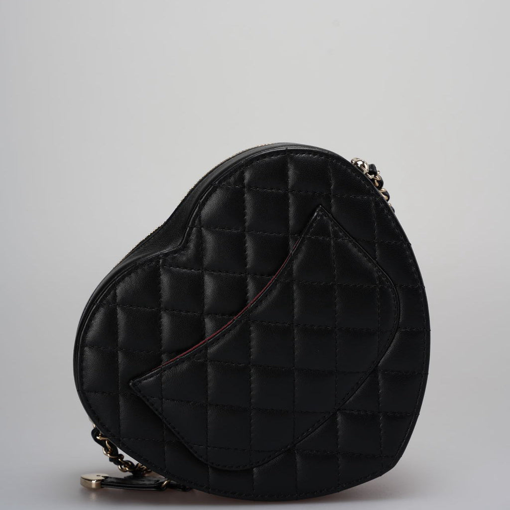 Chanel Lambskin Quilted CC In Love big Heart Clutch With Chain in Black