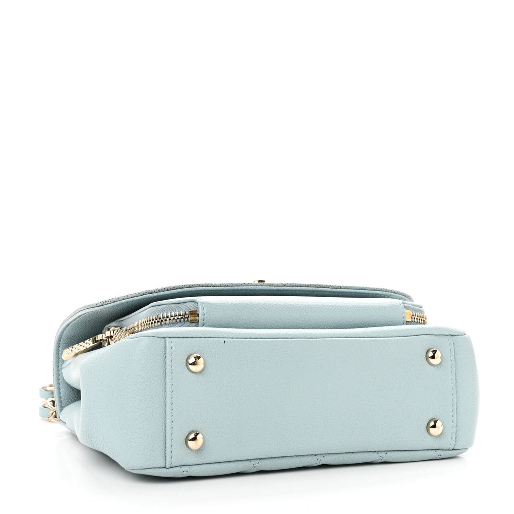 Caviar Quilted Medium Business Affinity Flap Light Blue