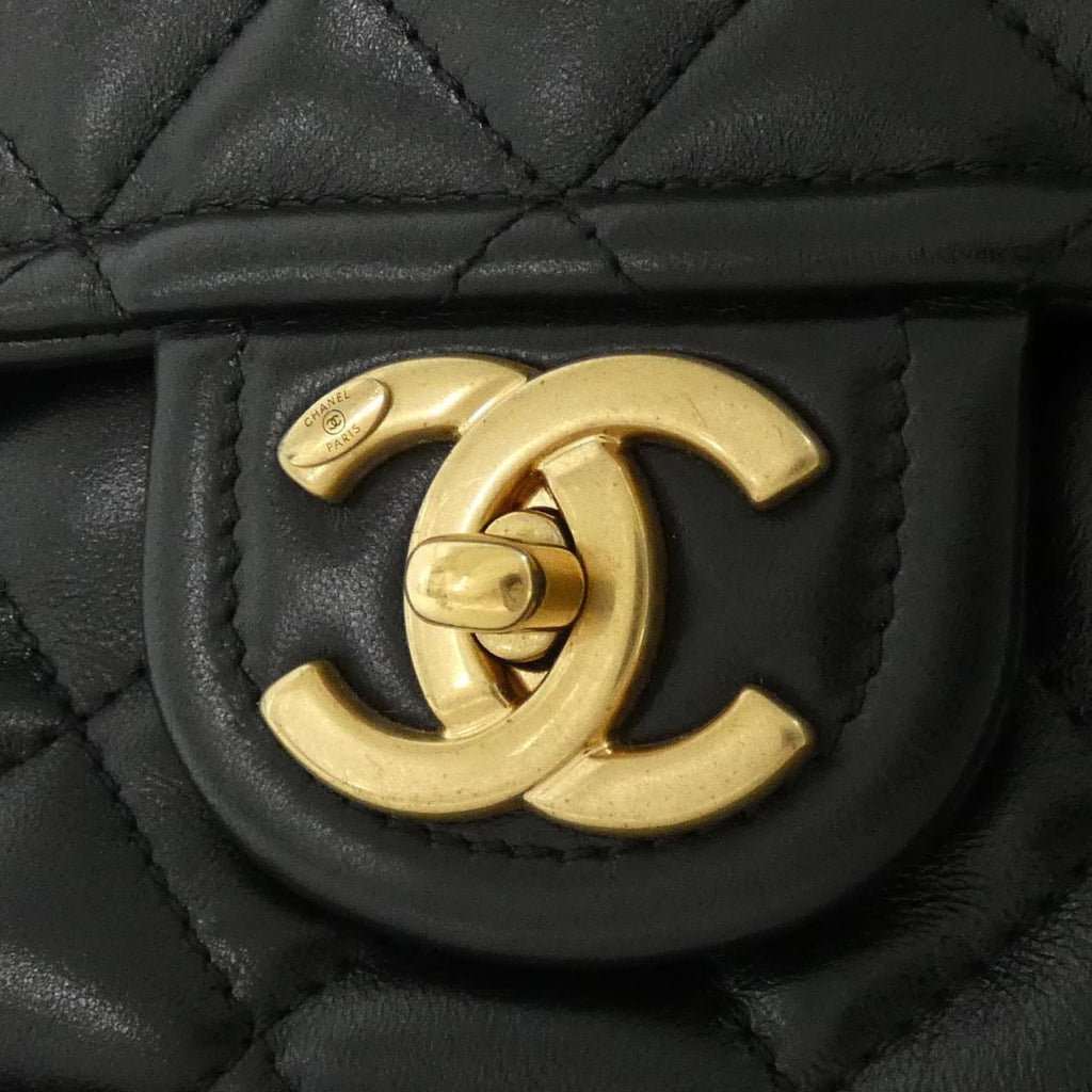 Chanel AS4723 Lambskin Shoulder Bag