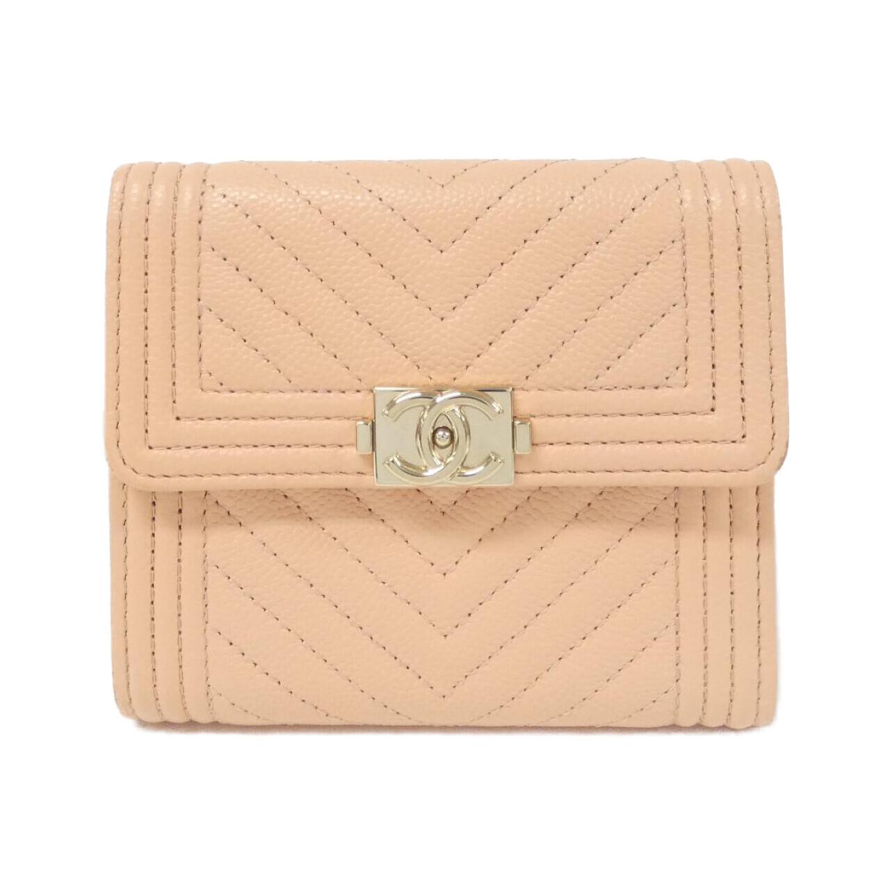 Chanel Boy Chanel Caviar Skin Wallet