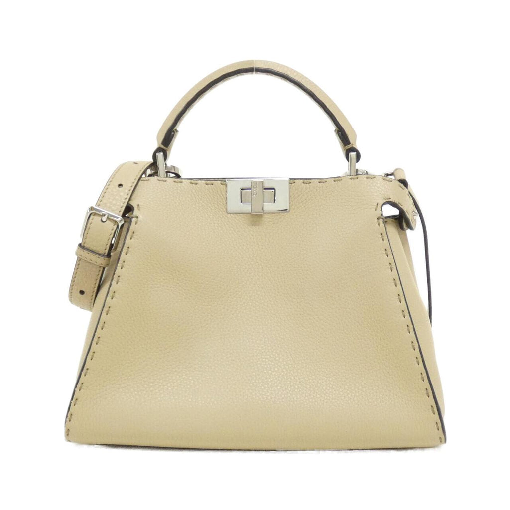 Fendi Selleria Peekaboo Essentially Calf Bag