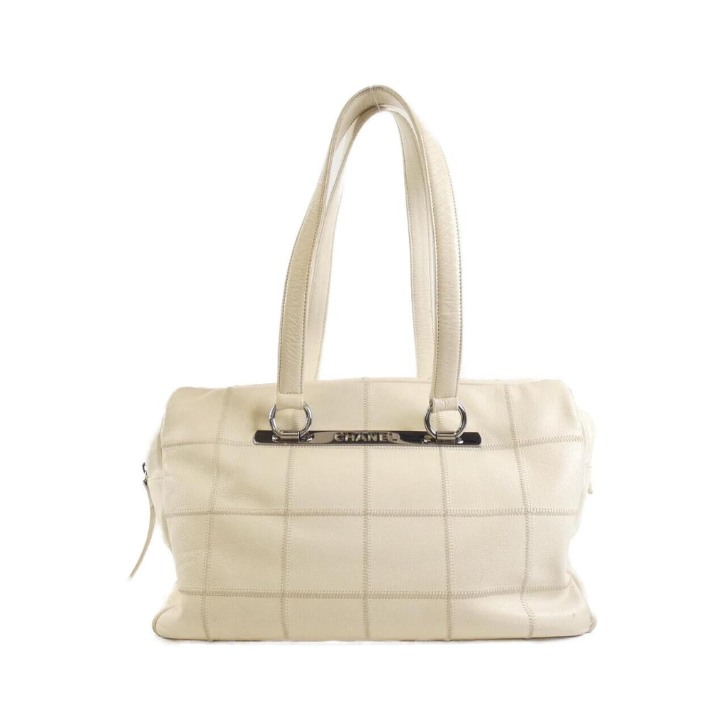 Chanel Caviar Skin Shoulder Bag