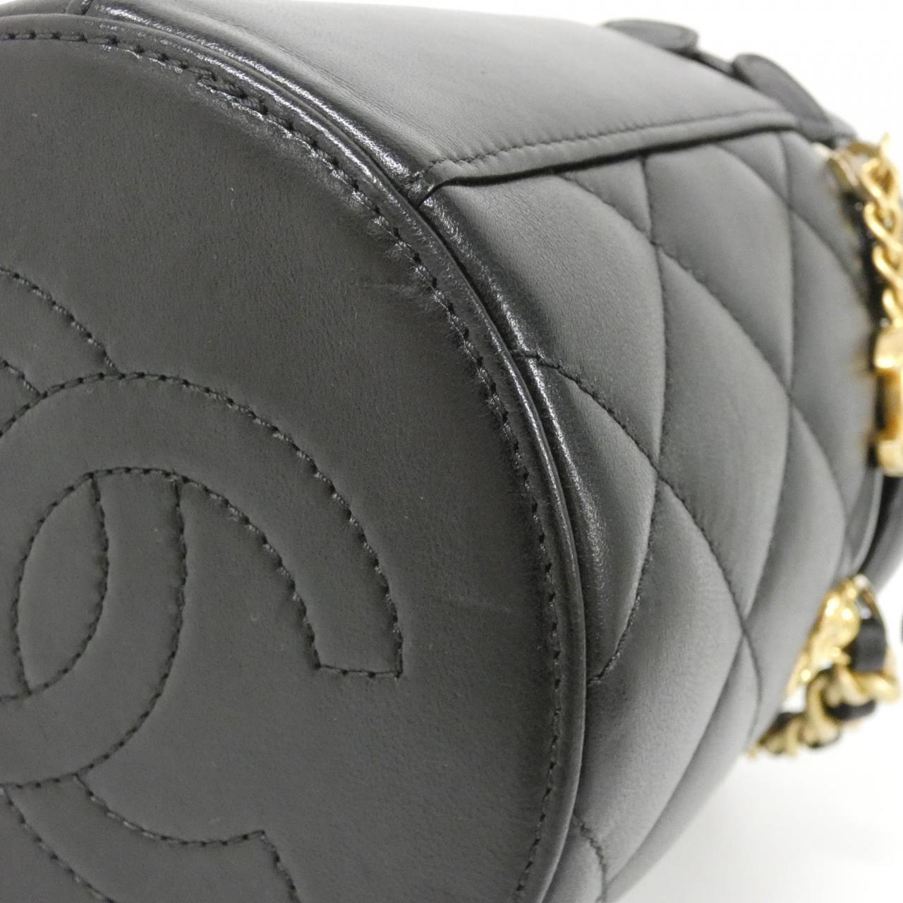 Chanel AS2735 Lambskin Shoulder Bag