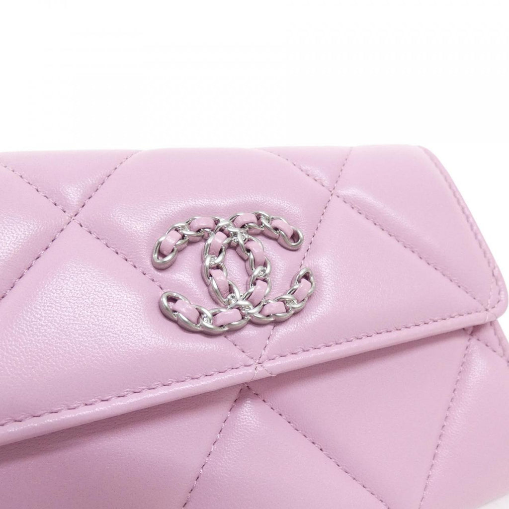 Chanel Chanel 19 Lambskin Wallet