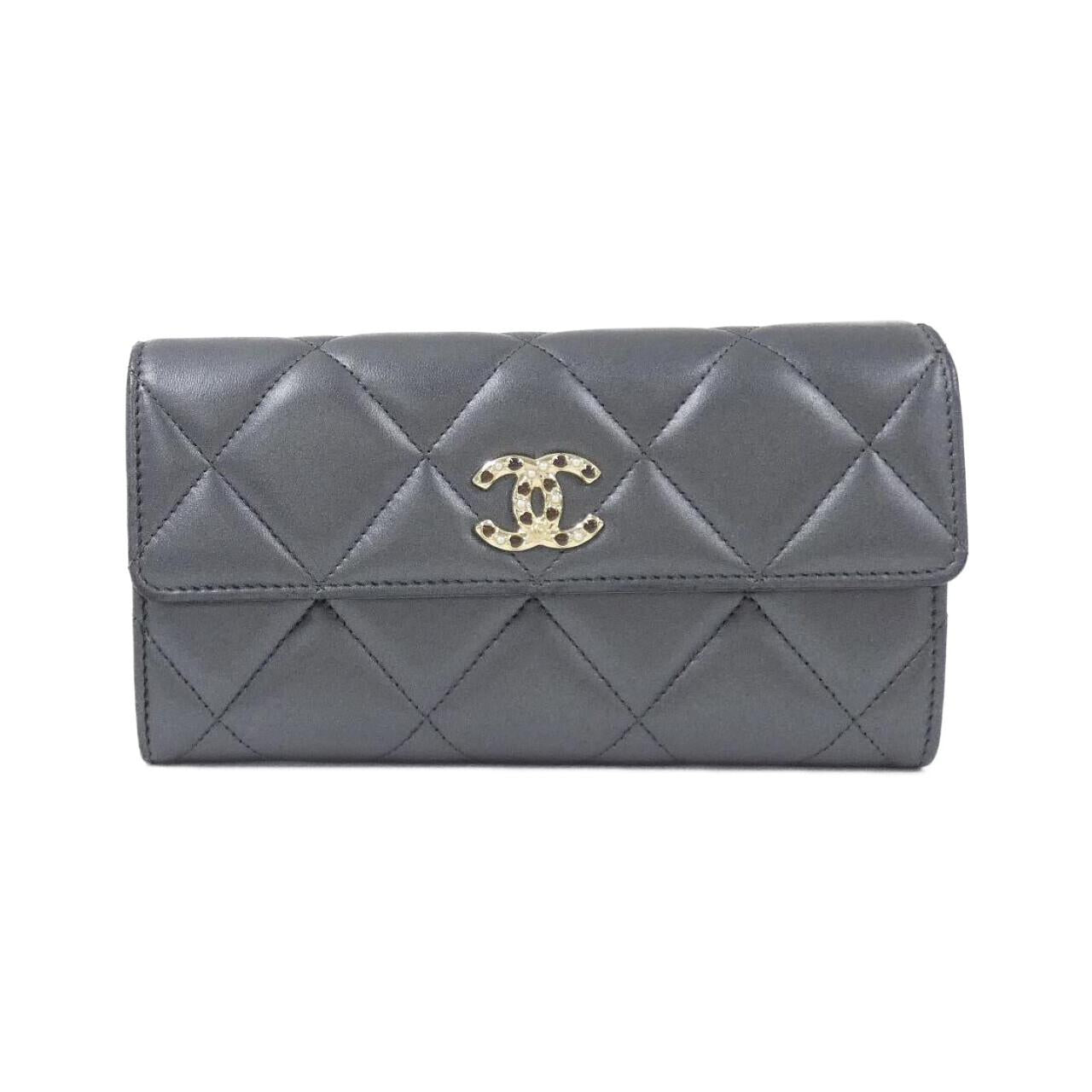 Chanel AP3327 Lambskin Long Wallet