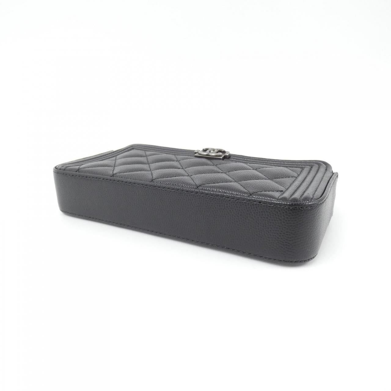 Chanel Boy Chanel Caviar Skin Chain Wallet