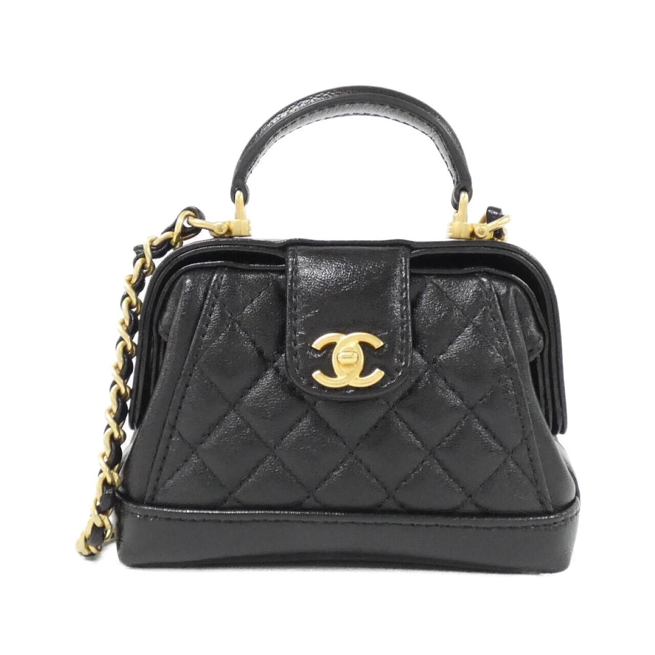 Chanel AP4109 Lambskin Chain Clutch