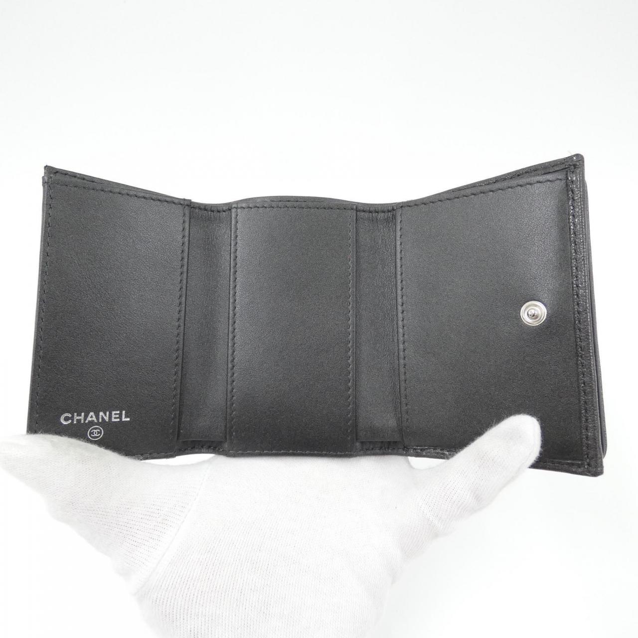 Chanel AP0116 Metallic Calf Wallet