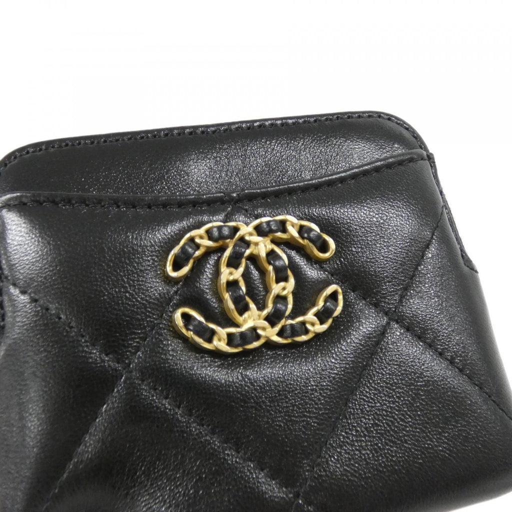 Chanel Chanel 19 Lambskin Coin Case