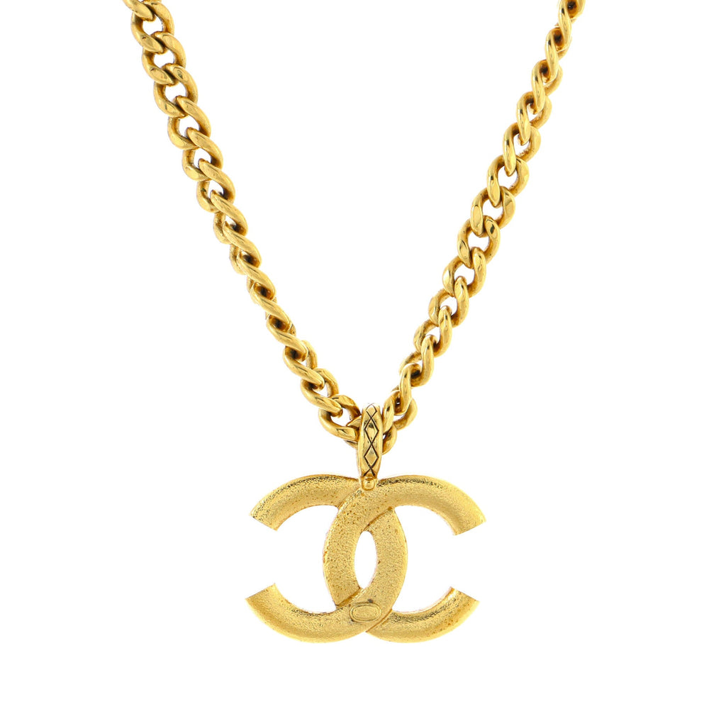 Quilted CC Curb Chain Pendant Necklace Metal with Enamel