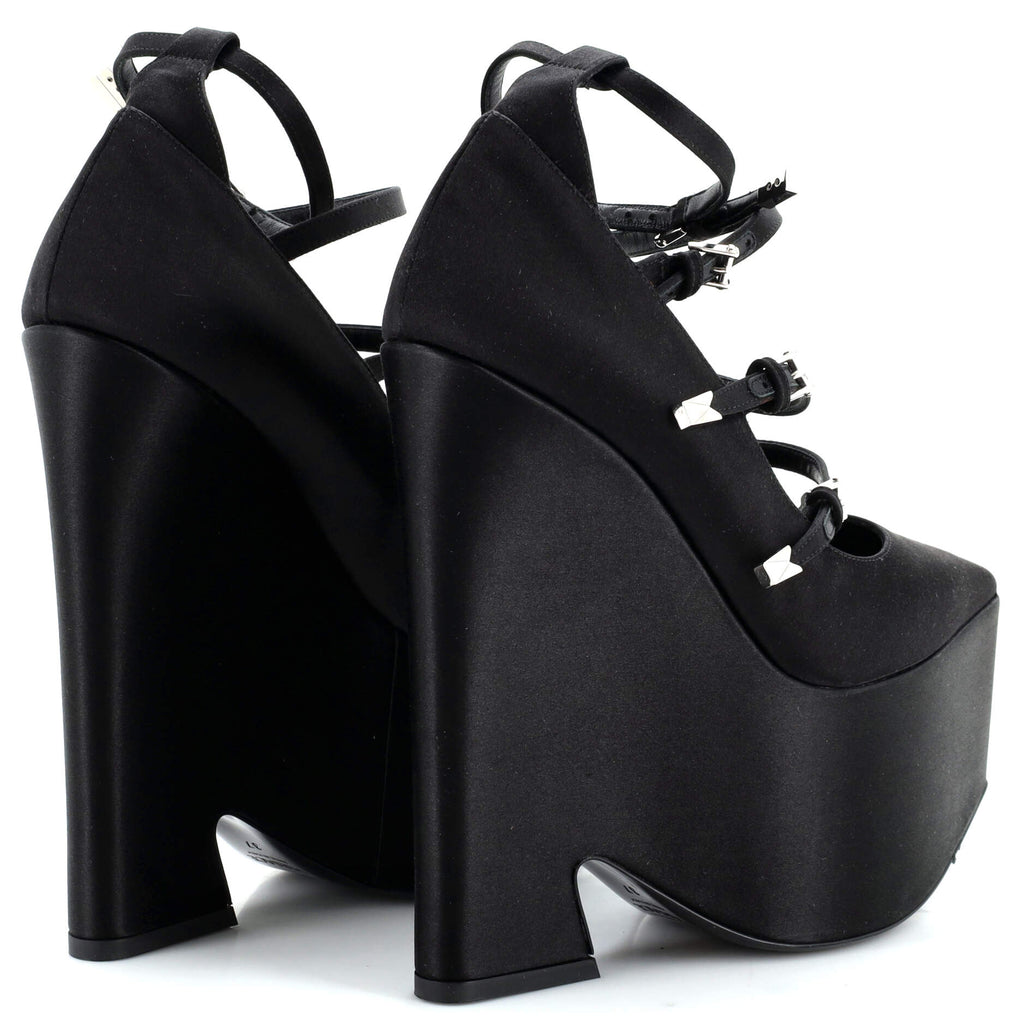 Women's Tempest Pointed Platform Pumps Satin