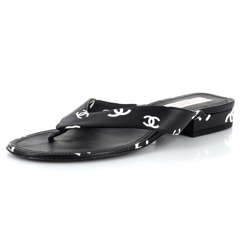 Women's CC Logo Thong Sandals Leather