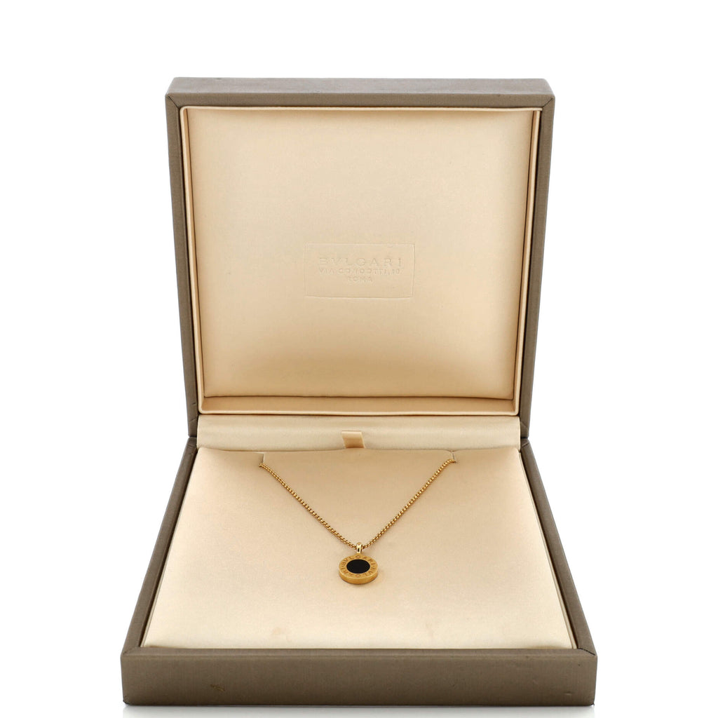 Bvlgari Bvlgari Pendant Necklace 18K Yellow Gold with Onyx