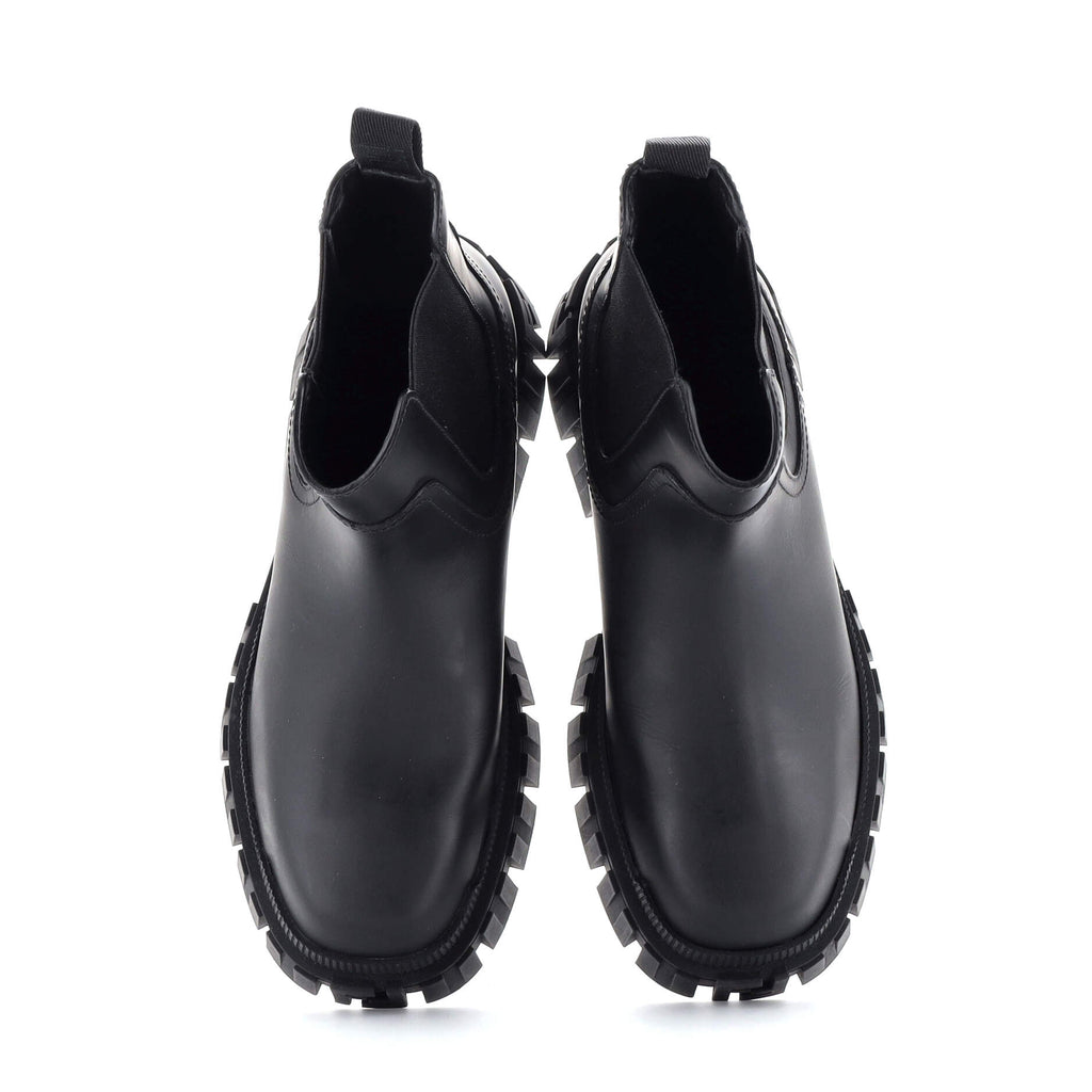 Women's Fendi Force Chelsea Boots Leather