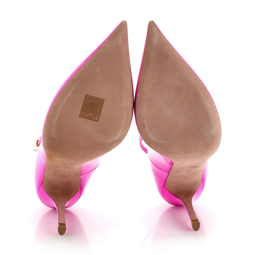 Women's VLogo Ankle Strap Pumps Patent