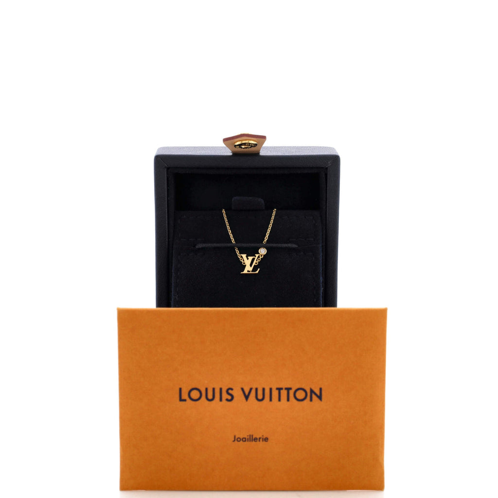 Idylle Blossom LV Pendant Necklace 18K Yellow Gold with Diamond