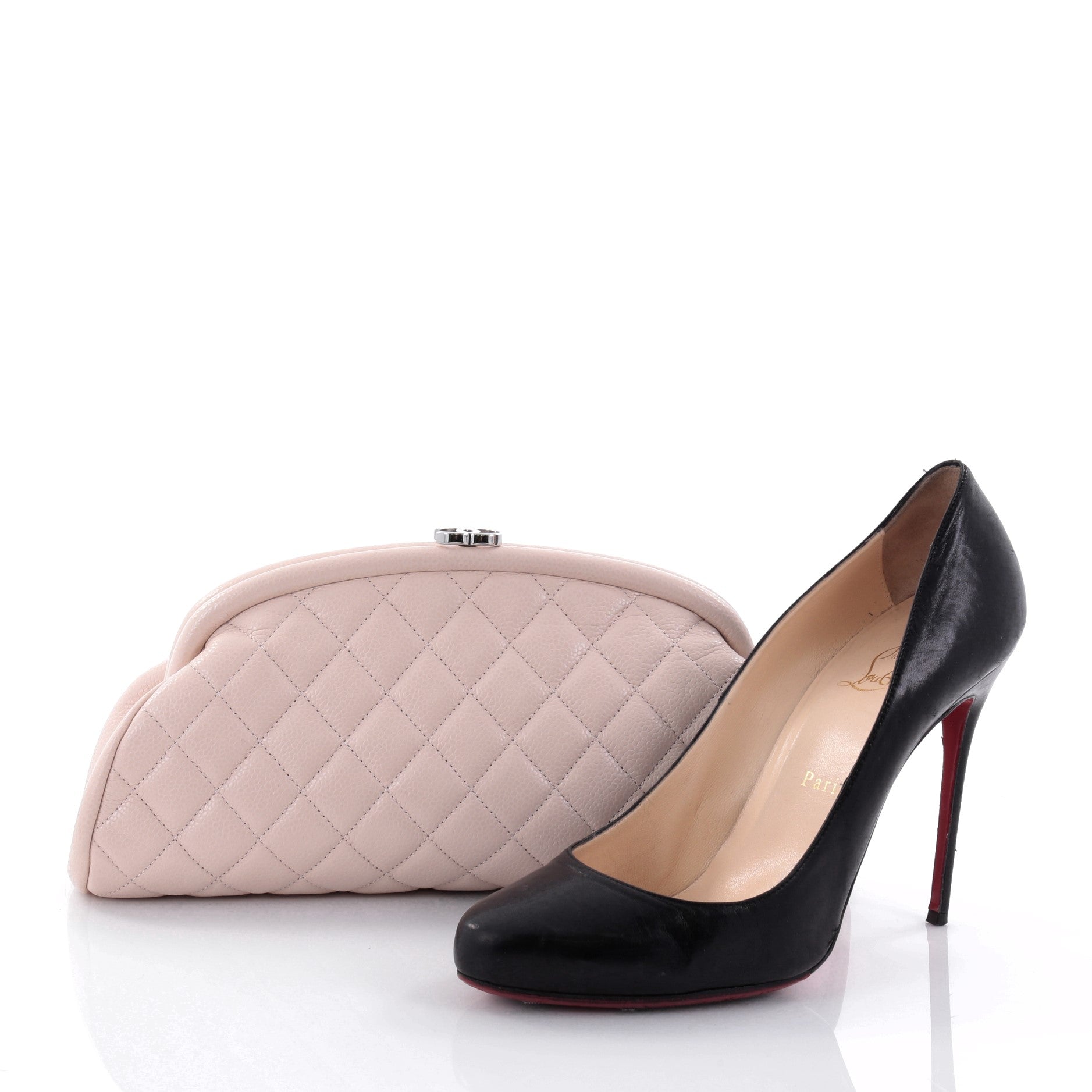 Timeless Clutch Quilted Caviar