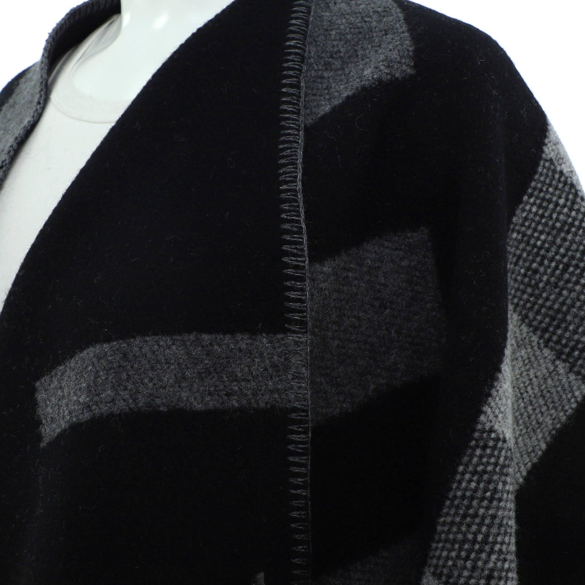 Women's Mega Check Cape Wool and Cashmere