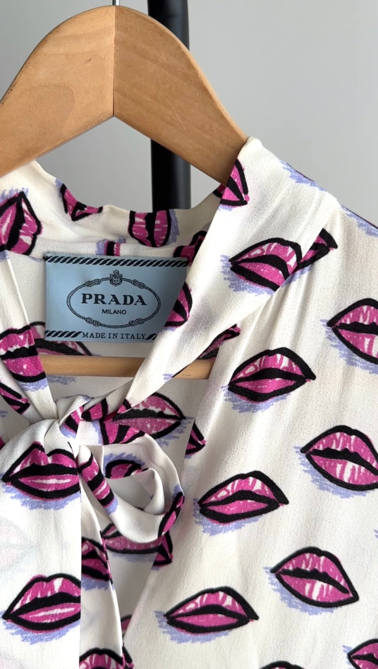 Prada Pink and White Lips Shirt Dress - 42 / 6