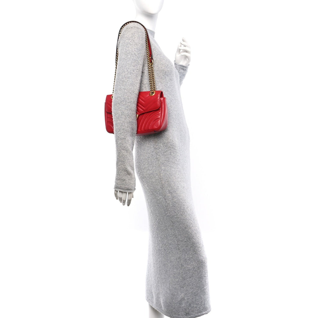 Calfskin Matelasse Small GG Marmont Shoulder Bag Hibiscus Red
