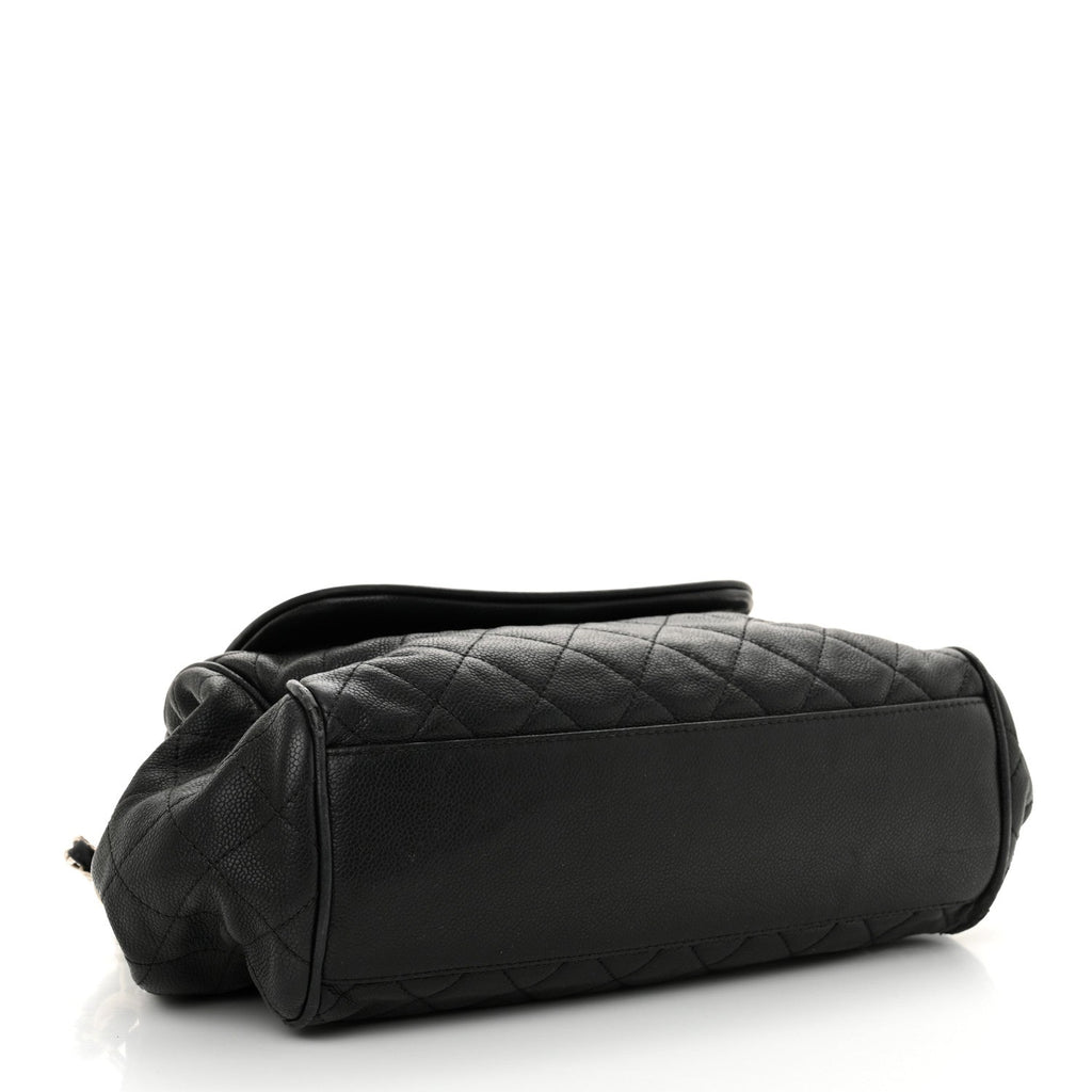 Caviar Quilted Timeless Accordion Flap Black