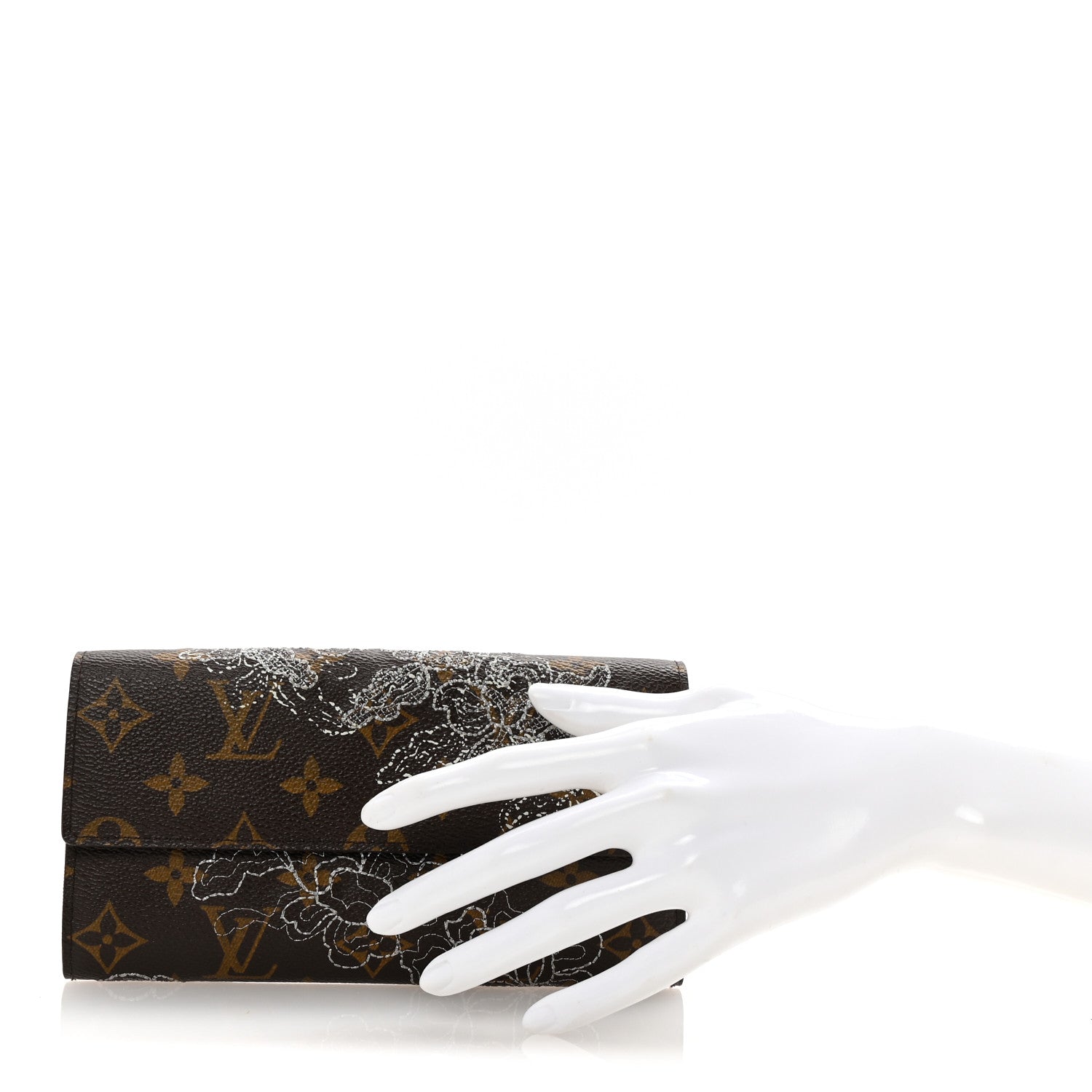 Monogram Dentelle Sarah Wallet Silver