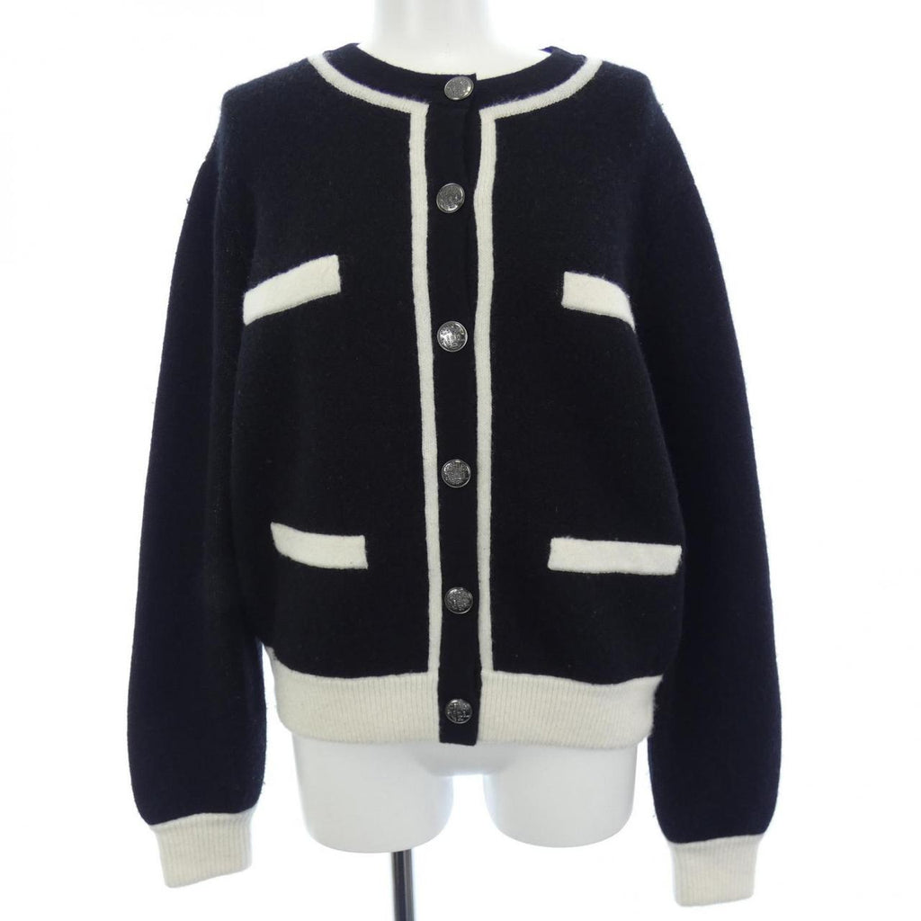 Chanel P71365K10274 Cashmere igan