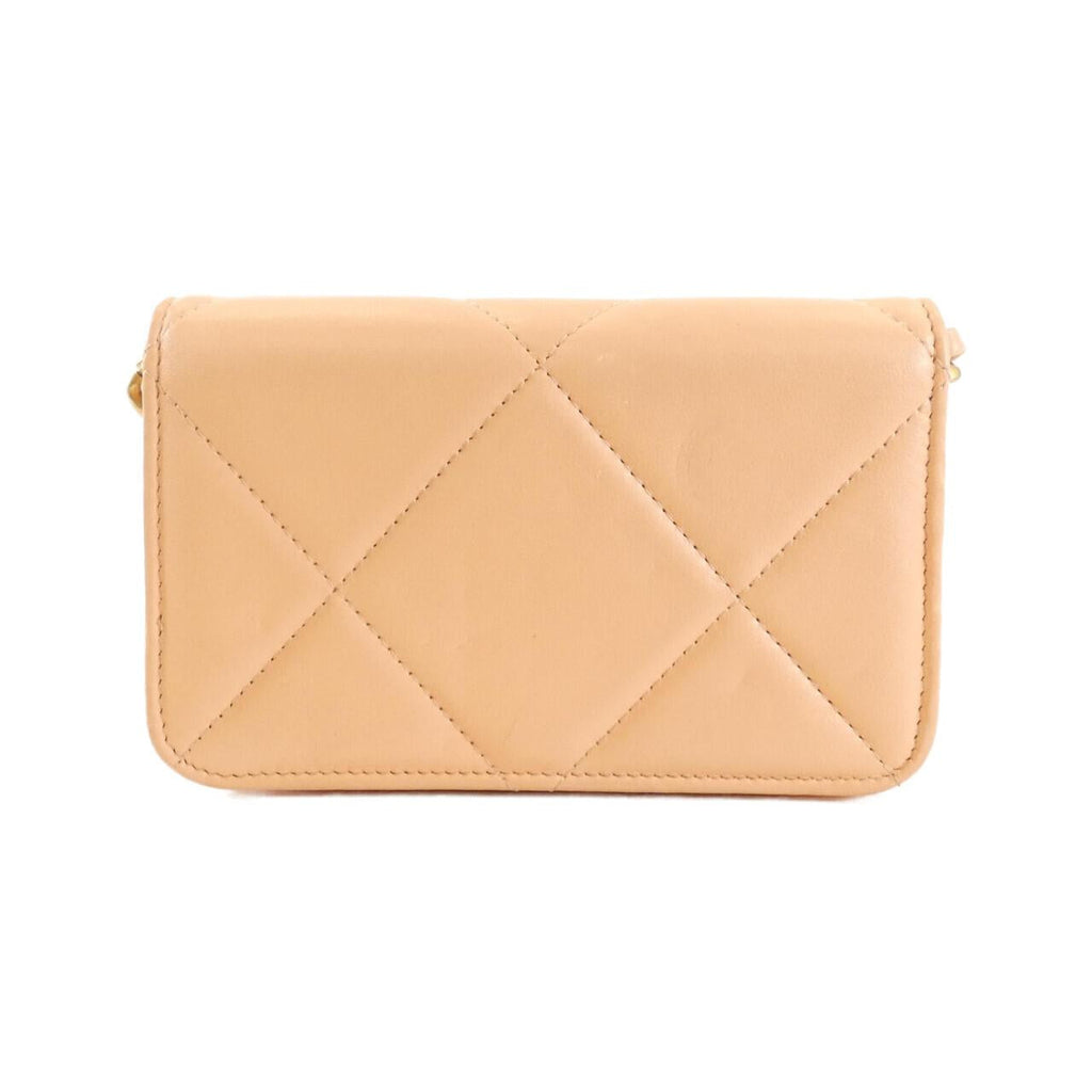 Chanel Chanel19 Lambskin Chain Clutch