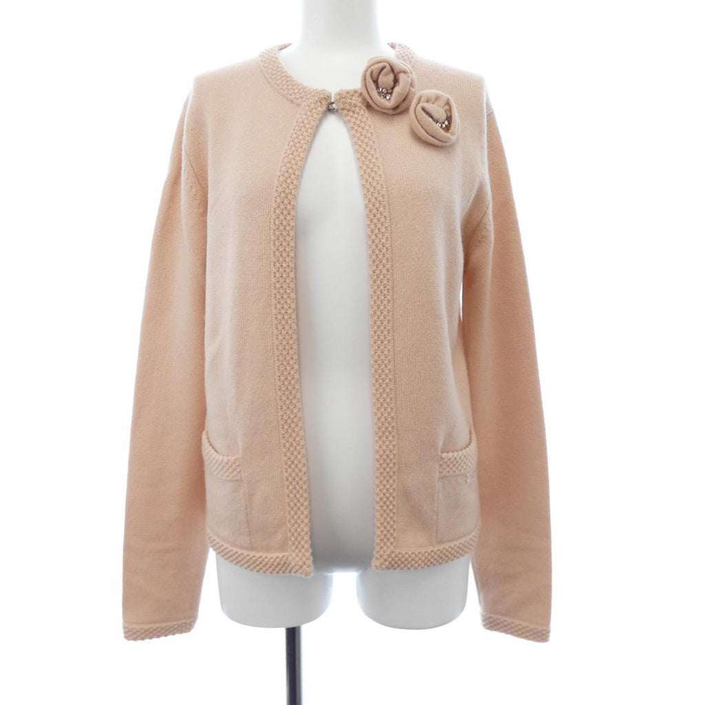 Chanel P25394V01833 Cashmere igan