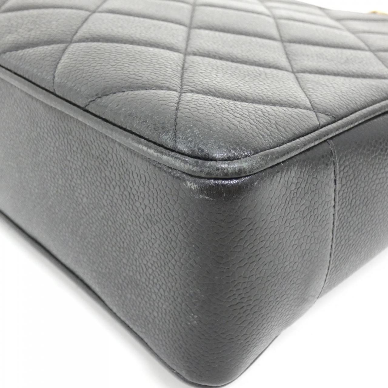 Chanel Caviar Skin Shoulder Bag