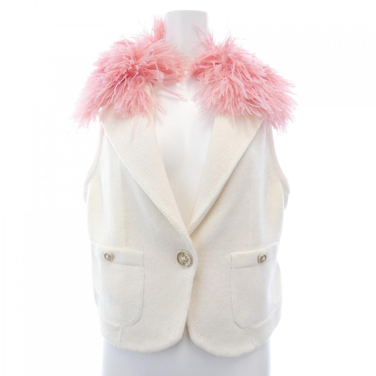 Chanel P76125K10973 Cashmere Vest