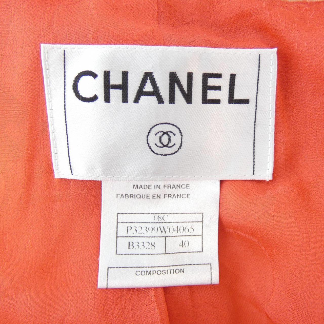 Chanel P32399W04065 08C Suit