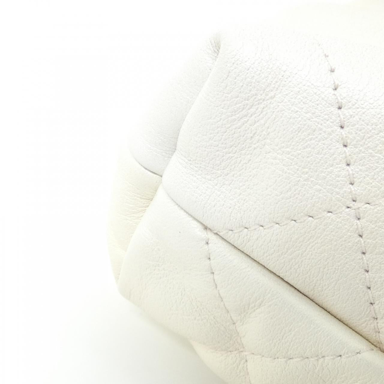 Chanel Chanel 22 Pearly Shade Calfskin Bag