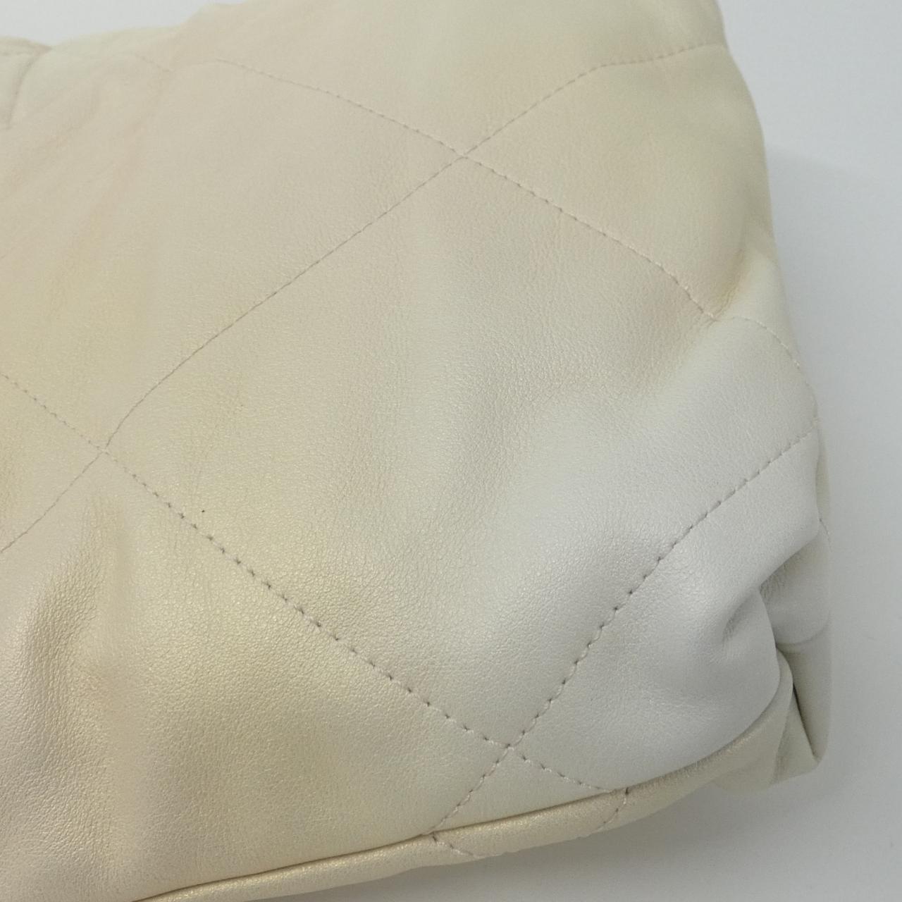 Chanel Chanel 22 Pearly Shade Calfskin Bag