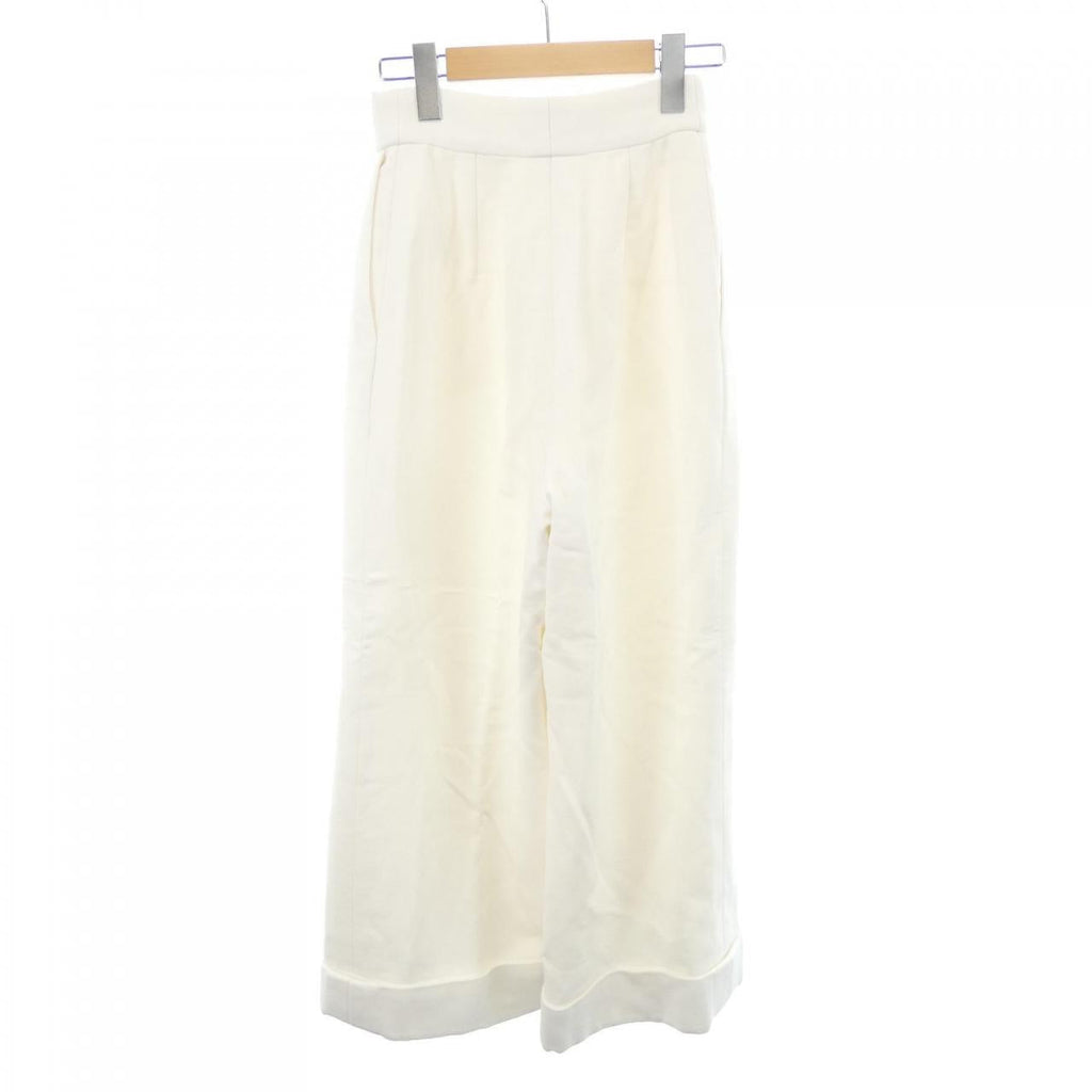 Chanel P57641V35654 Pants