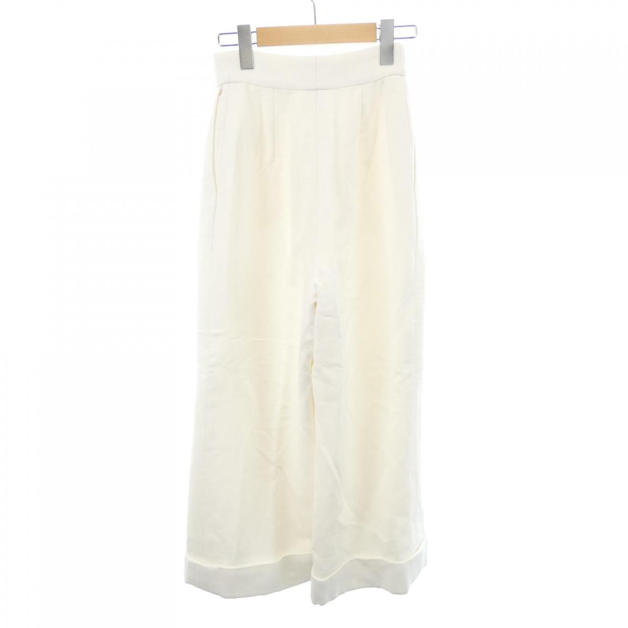 Chanel P57641V35654 Pants