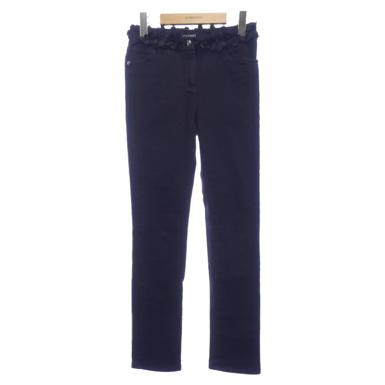Chanel P36850V26732 Jeans