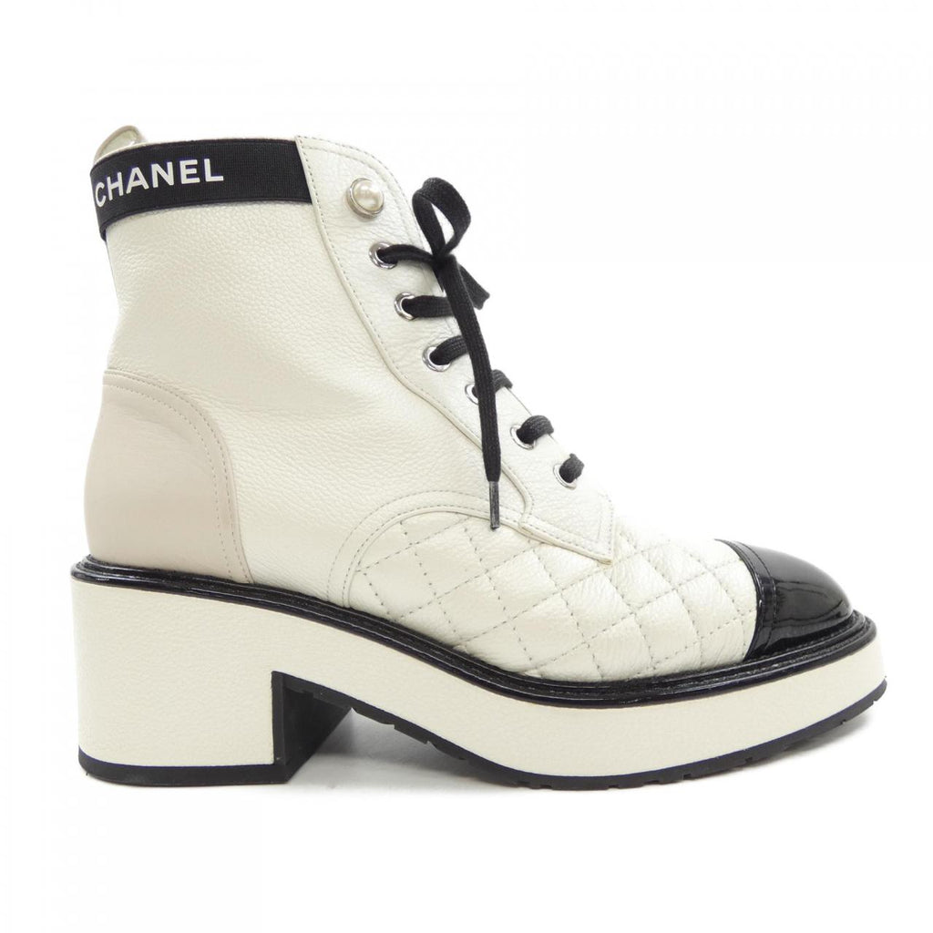 Chanel G38514Y55583 Pearl Calfskin Calfskin Patent Calfskin Boots