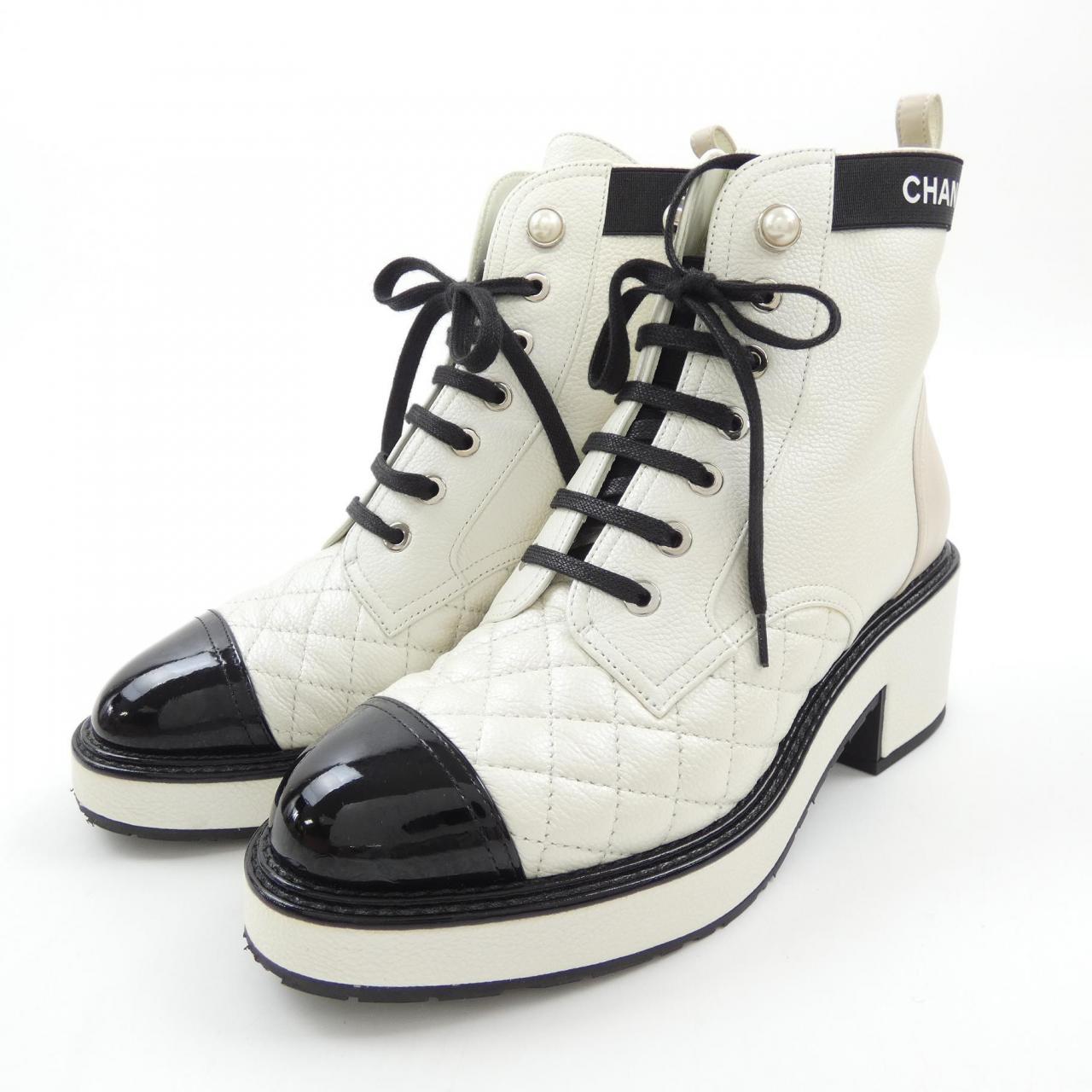 Chanel G38514Y55583 Pearl Calfskin Calfskin Patent Calfskin Boots