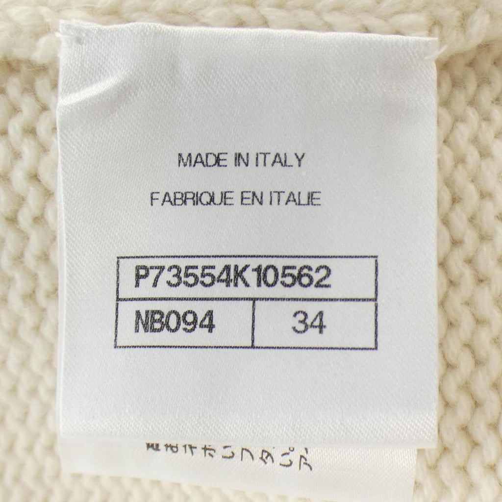Chanel P73554K10562 Cashmere igan