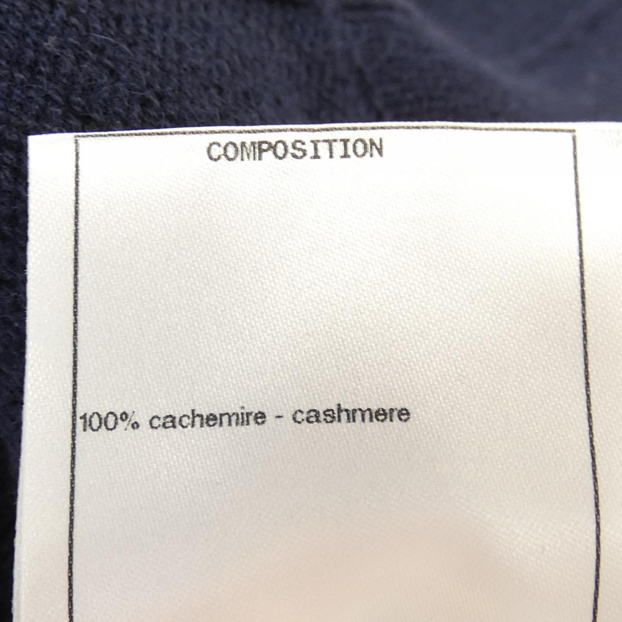 Chanel P59182K07741 Cashmere igan