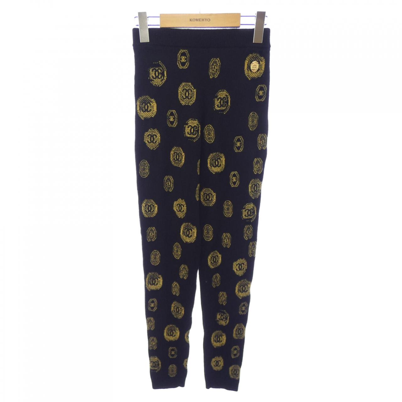 Chanel P70995K10160 Cashmere Leggings